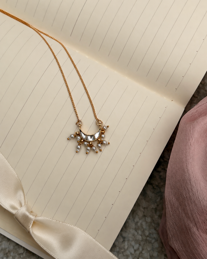 Alternative view of Indu Necklace