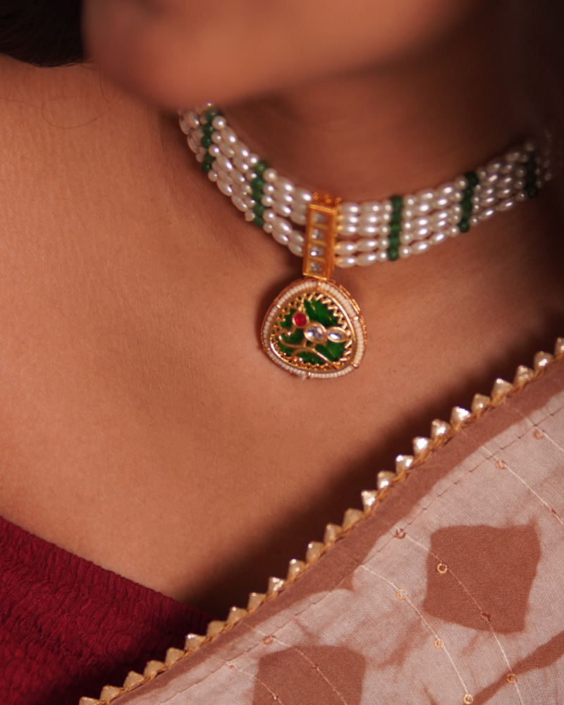 Alternative view of Pakhi Pearl Necklace Set