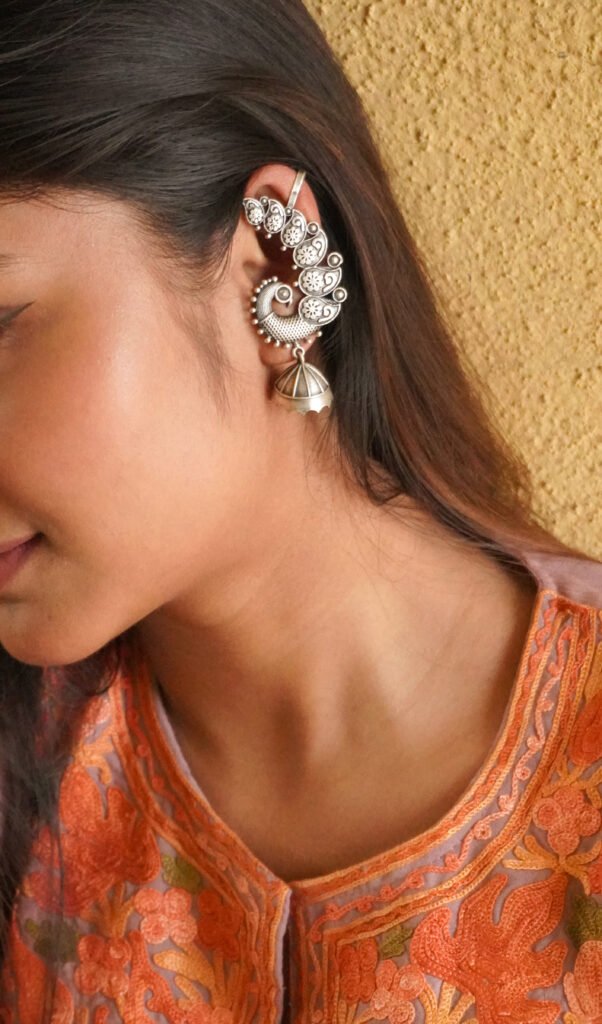 Peacock Vine Earcuff