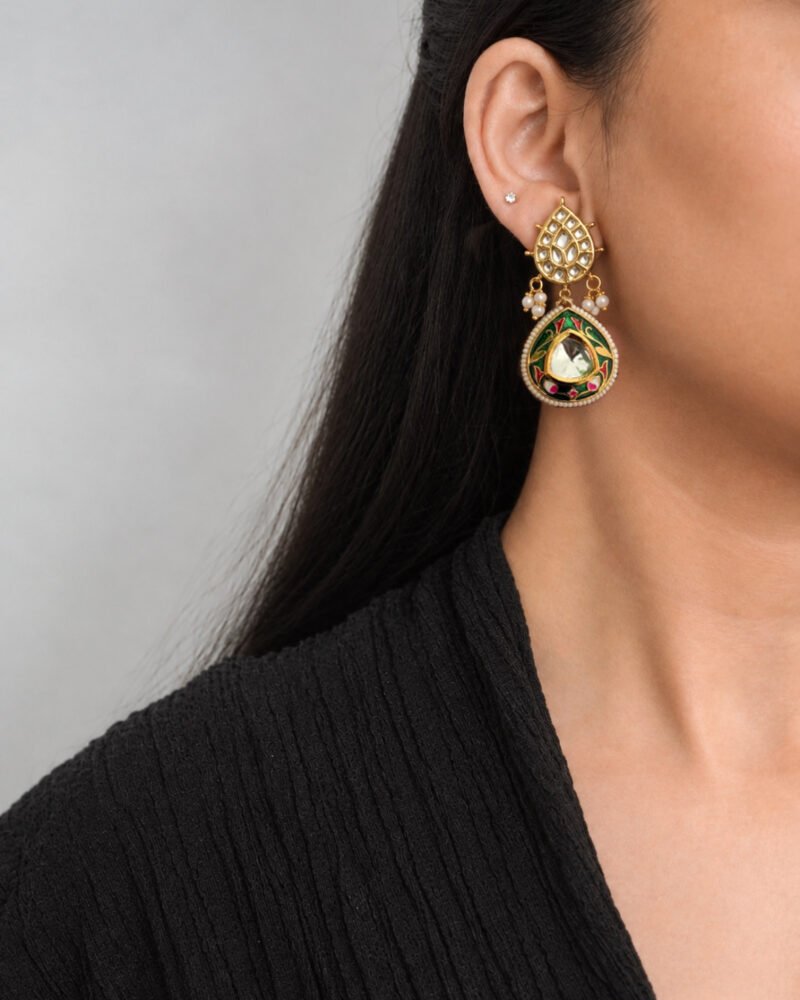 Vezara Earrings