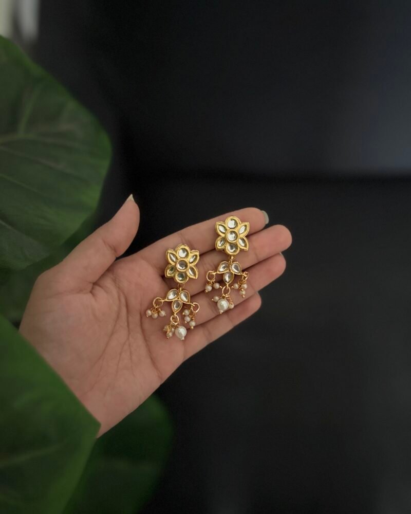 Elara Kundan Earrings